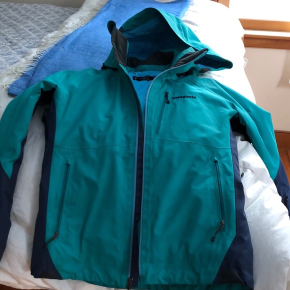 Patagonia Jackets & Blazers - Patagonia insulated Goretex ski Jacket